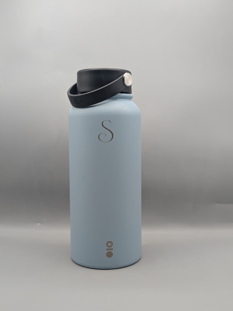 Montigo Ace Bottle Mega versatile, high-capacity reusable water bottle (950ml) 7