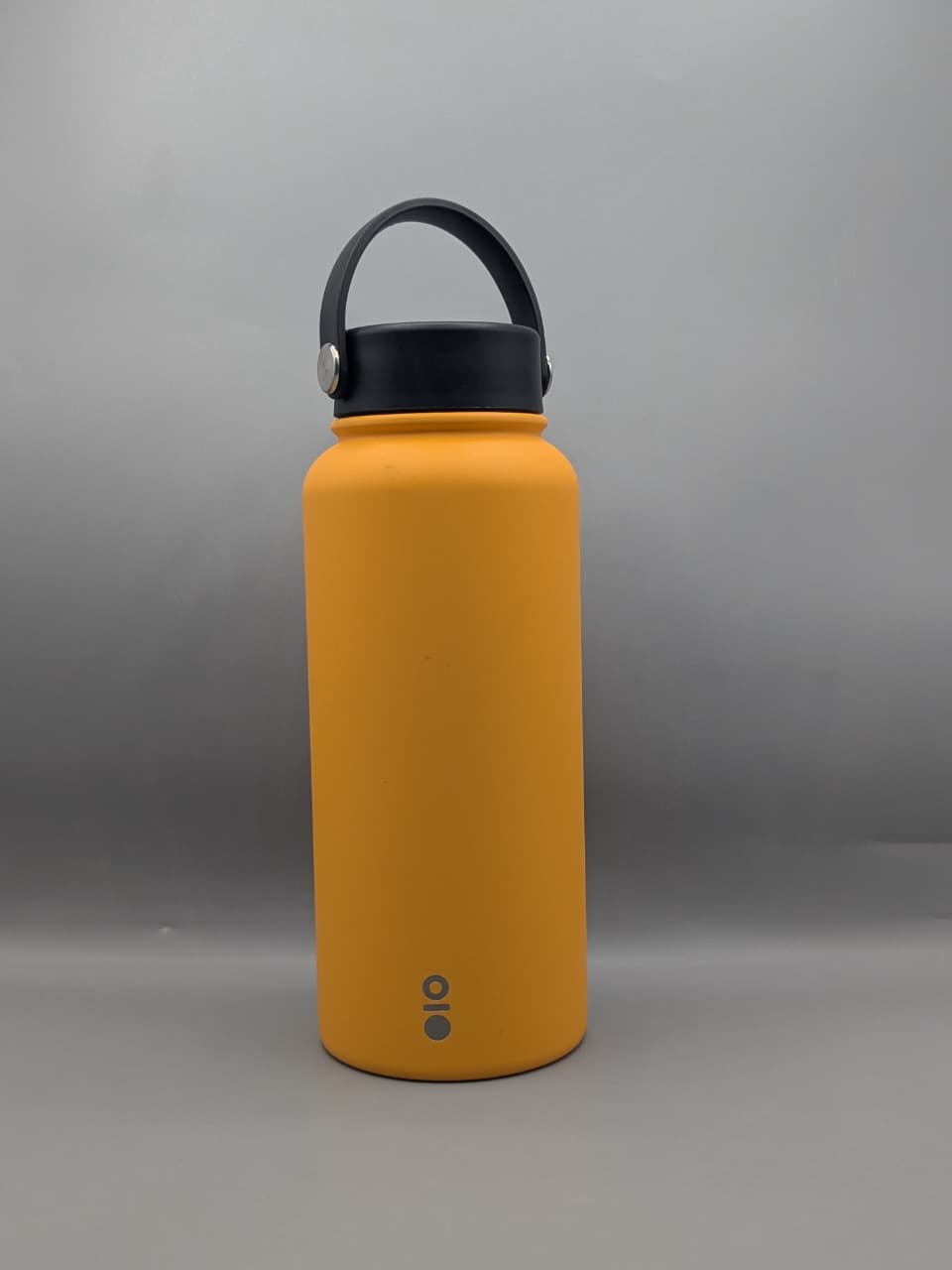 Montigo Ace Bottle Mega versatile, high-capacity reusable water bottle (950ml) 4