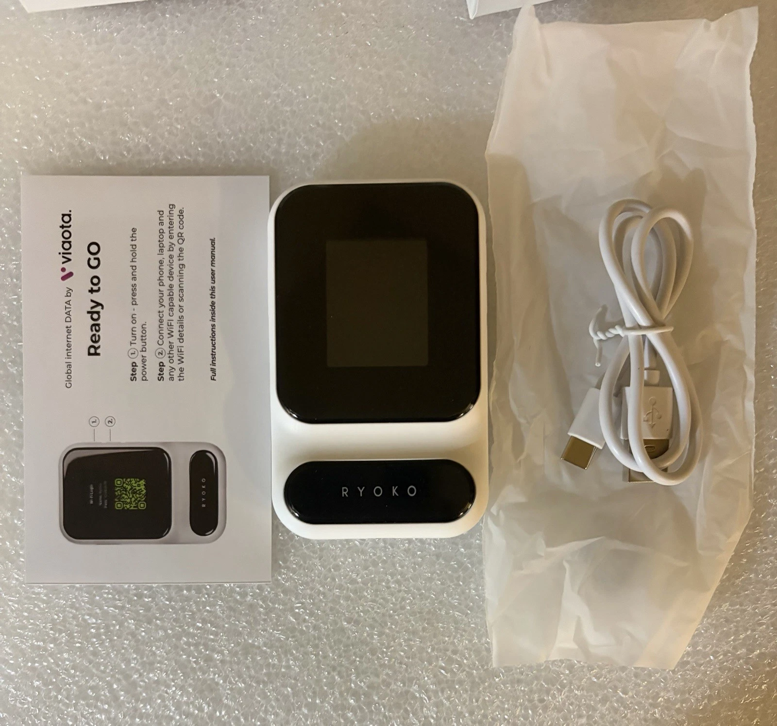 RYOKO PRO High-Speed Portable 4G LTE Wi-Fi Router + Docking Station 2