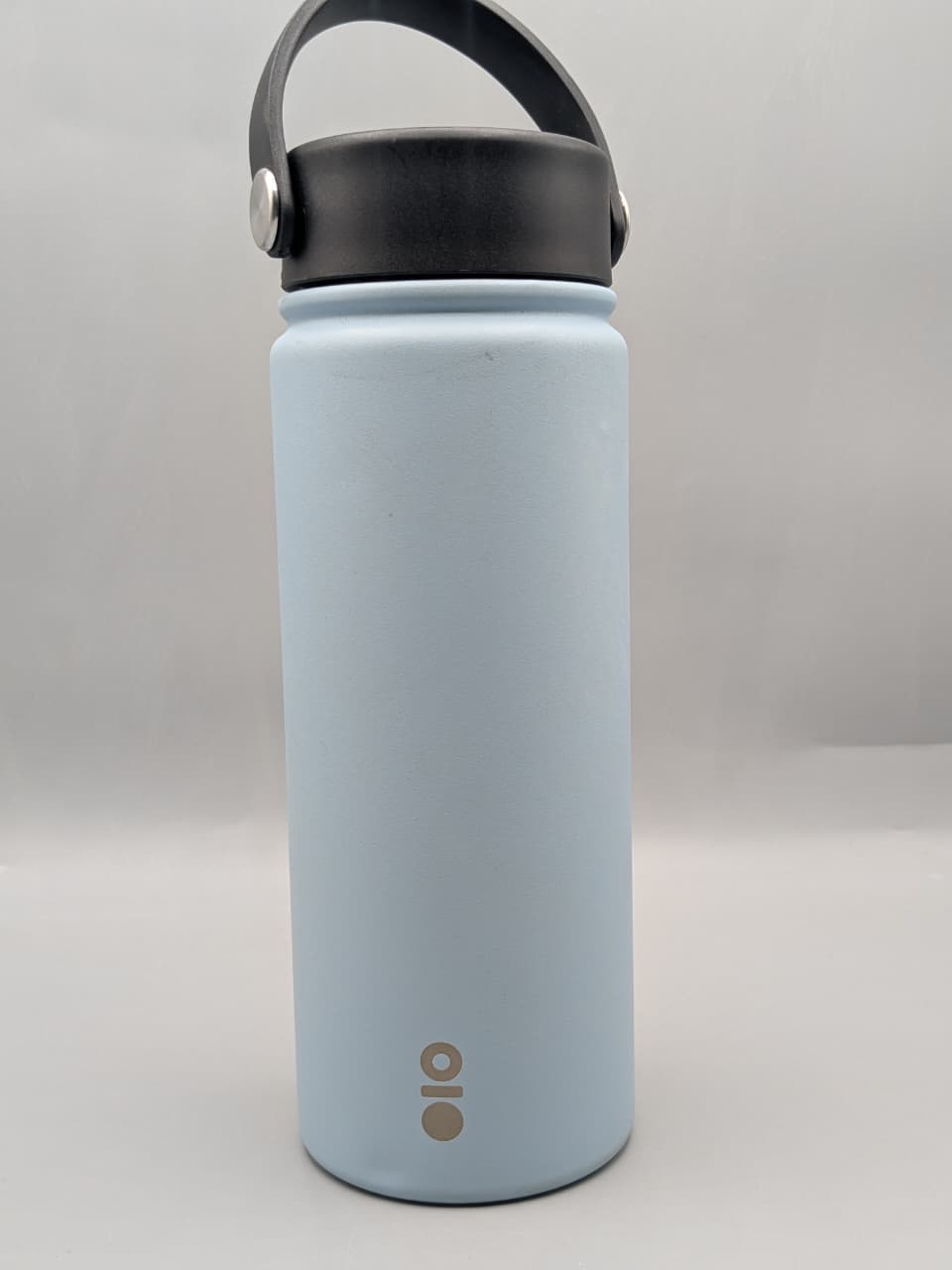 Brio Bottle, specifically a vacuum-insulated stainless steel water bottle (530ml) 8