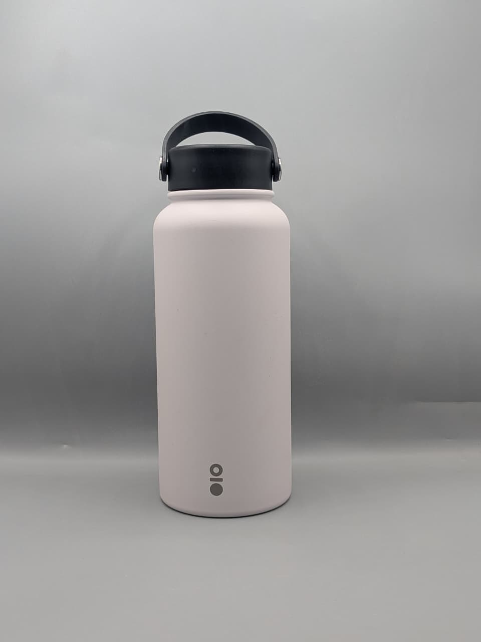 Montigo Ace Bottle Mega versatile, high-capacity reusable water bottle (950ml) 3